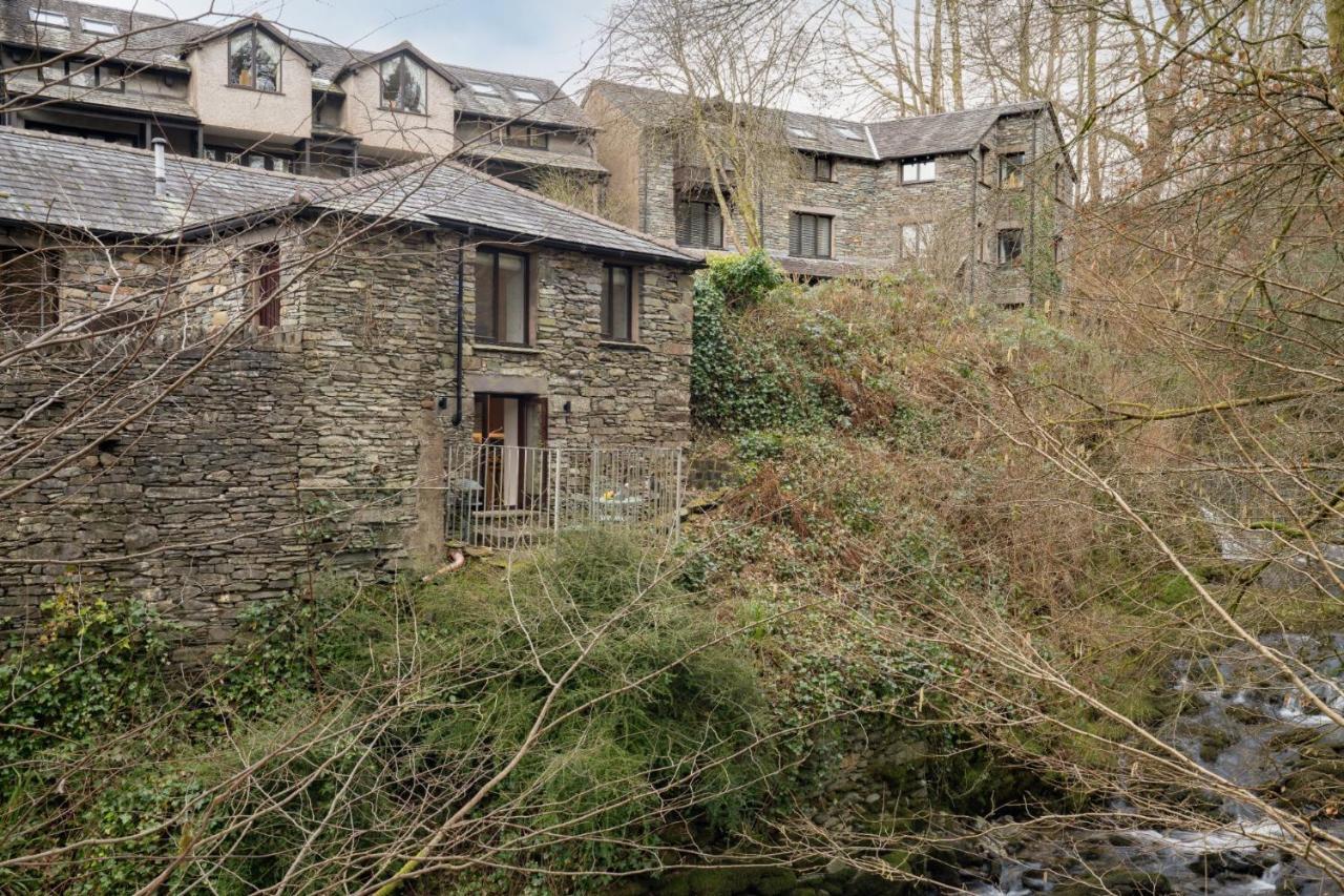 Spacious Property With Waterfall View By Letmestay 앰블사이드 외부 사진